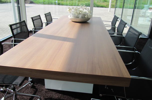 Vergadertafel1